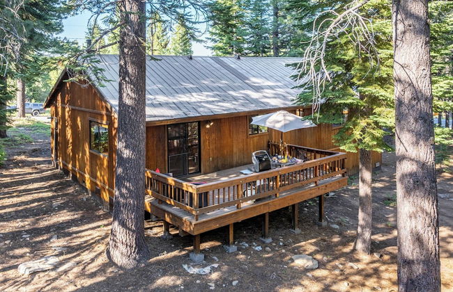 Whiskey Springs by Avantstay Classic Cabin Near Tahoe Donner Ski Area! - Foto 31