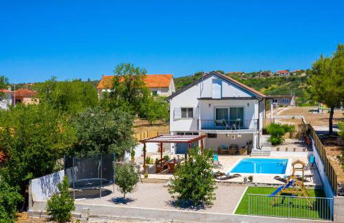 Villa R&B heated pool - Photo 24