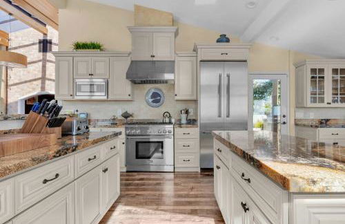 Expansive Ocean-View Retreat with Home Theatre & Spa - Foto 32