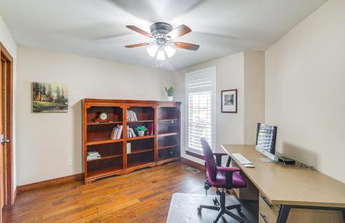 2 Mi to Main Street Family Home in Winfield! - Foto 14