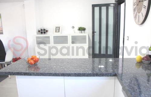 Astonishing beach and pool house - Foto 21