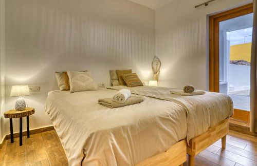 Spacious Home with Tropical Garden, BBQ, Near Seaside - Foto 18