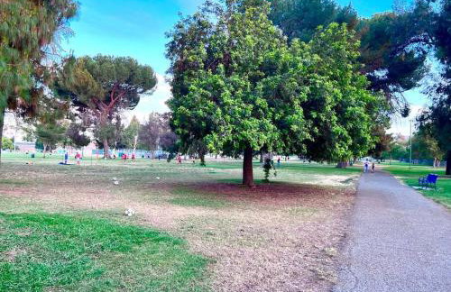 Hidden Gem LA 2bd house with dreamy backyard - Foto 16