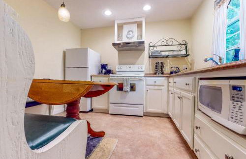 Forbestown Carriage House in the Heart of Dtwn - Foto 12