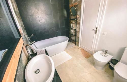 Villa Los Flamencos by Veaco- Beachfront & pool - Photo 17