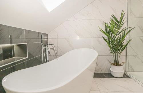 Bishop Fell - Foto 35