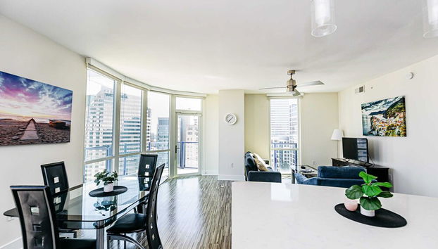 Charlotte Uptown Fully Furnished Apartments - Foto 2, Habitación