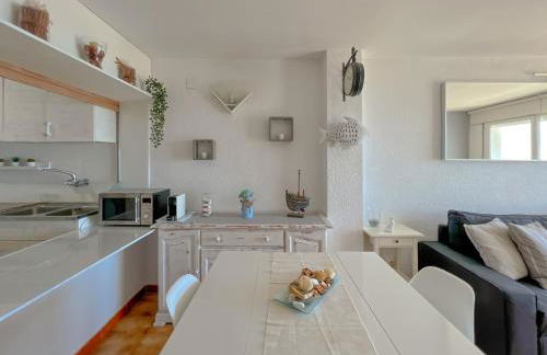 Apartment in Pineda de Mar by the Beach - Photo 3