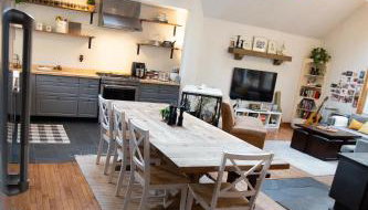 Cheerful 3-bedroom cabin with mountain view - Foto 3