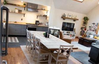 Cheerful 3-bedroom cabin with mountain view - Foto 3