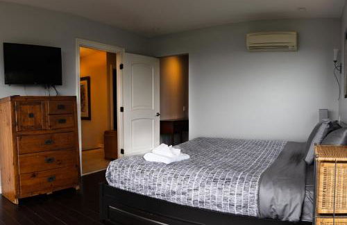 Stunning Home & Spectacular View - Photo 17