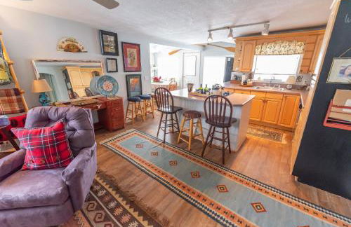 Li'l Love Inn: Magical Sunsets, Quiet, Cozy, Waterfront - Foto 3