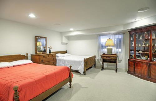 Elegant Riverfront Home with Expansive Views - Foto 19