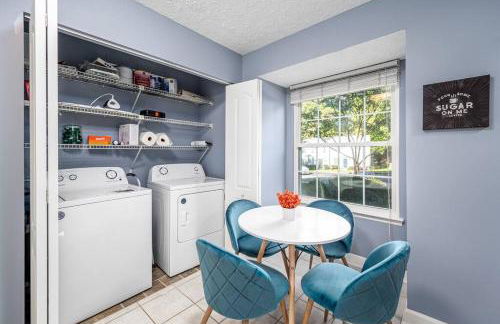 Cozy End Unit Townhouse 1 Mile from Downtown Cary - Foto 3