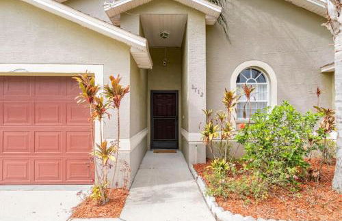 Quiet Getaway to Tampa & Orlando - Photo 17