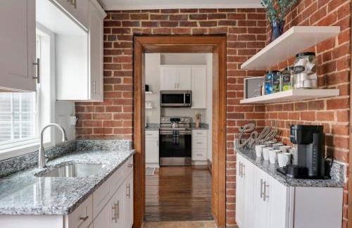 Cozy Historic Family Home in the Heart of Richmond - Foto 18