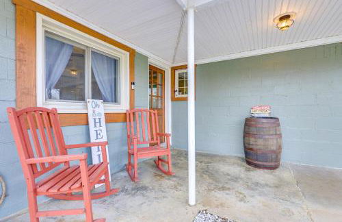 Grill and Fire Pit New Market Getaway on 3-Acres! - Foto 22