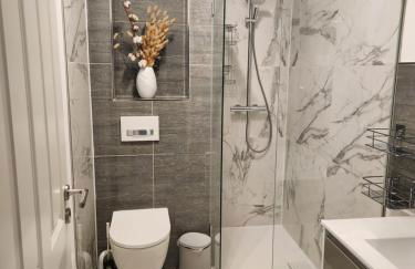 Moderne Wohnug mit Terrasse - Foto 6