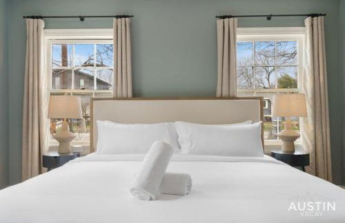 Elegant Escape Gourmet Kitchen and Outdoor Living - Foto 19