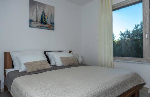 Luxury White Sails Villas with a Multi Sport Court and Sea View - Photo 55