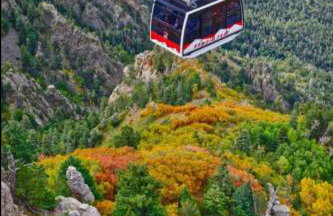 Hot Air Balloon Haven, Hot Tub, King Bed, Office, Foosball, Bball - Foto 46