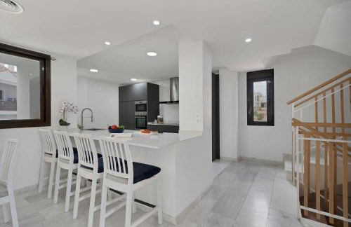 Casa Topacio, 3 bedrooms and 3 bathrooms in quiet street - Photo 53