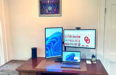 Stylish 3-Bedroom Home in Tulsa - Photo 34