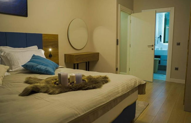 Exclusive Spacious 2 1 Apartment 2 Bathrooms - Core Living - Photo 16