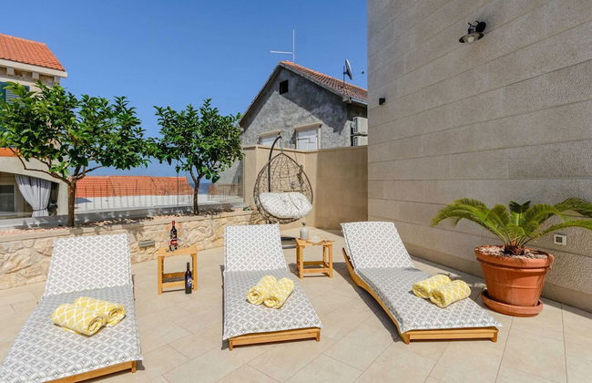 Villa Stone Pearl - Two Bedroom Holiday House With Pool - Foto 74