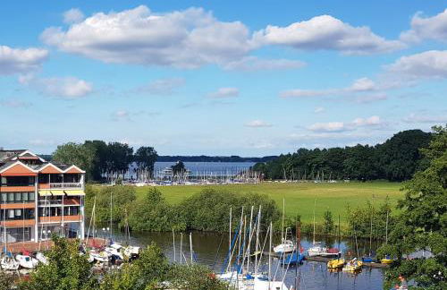 Yachthafenblick - Foto 1