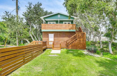 Walk to Ocean Unit with Deck in Fernandina Beach! - Foto 2