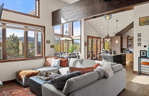 Ridge View Retreat - Panoramic Views and Hot Tub - Foto 14