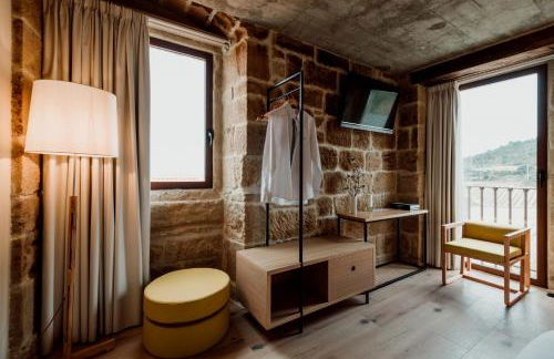 Boutique Palacio Condes de Cirac - Photo 75