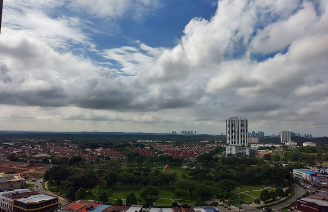 JB Bukit Indah Skyloft Suites - Photo 21