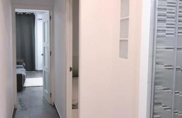 Fantástico Apartamento en el centro de Blanes y a 150mts de la Playa - Photo 6