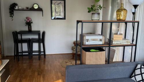 Apartment in the city - exceptional view - Photo 5