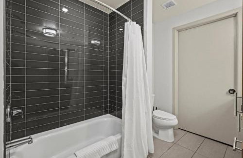 High-Rise 30th Flr Modern Apt, Downtown Dallas - Foto 8