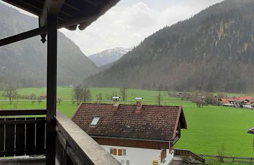 liebevoll eingerichtete Ferienwohnung in den Alpen - Foto 38