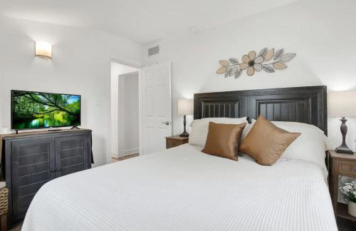 Awesome Haus With Gameroom, 4blks to Center of Town! - Foto 56