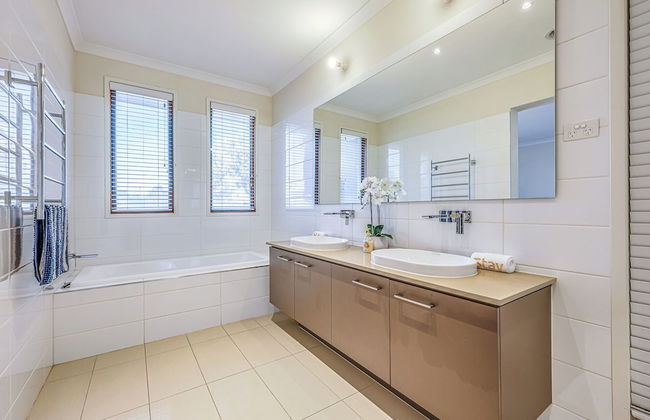 Stylish Luxe House at Point Cook - Foto 71