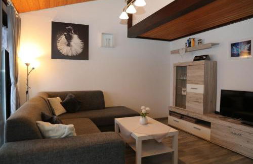 Ferienhaus Henneseeblick - Lake - View - Terrace - Hils - Wood - WIFI - Foto 9