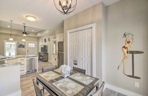 Ocean Isle Beach Home with Shared Lanai and Grill - Foto 15