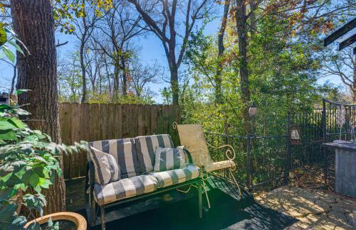 College Station Getaway with Hot Tub and Courtyard! - Photo 26