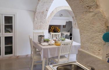 Trullo il Gelso with Private Salt Water Infinity Pool and Jacuzzi inside - Foto 72