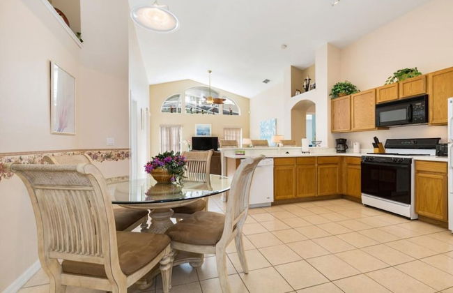 Relaxing Oak Island Pool Villa Close to Disney - Foto 9