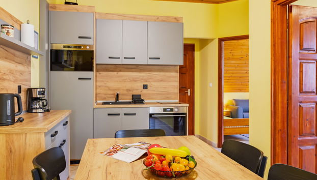 Kitchen / Dining Room