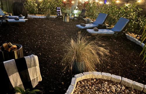 Walk to Best Eats and Shops and Stay in Style - Photo 18