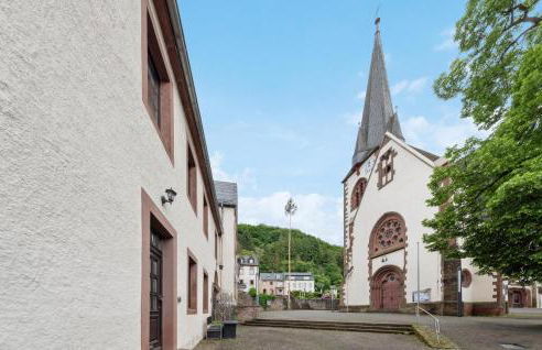 2 Bedroom Awesome Apartment In Malberg - Photo 9