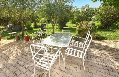 Cozy Home In Piolenc With Outdoor Swimming Pool - Photo 4