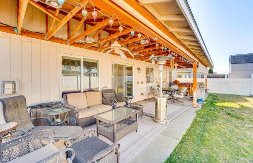 1 Mi to Moses Lake Home with Private Yard and Hot Tub - Foto 1